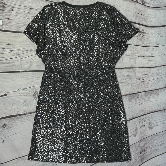 CUPIO gray sequin knit short sleeve v-neck midi party dress, size M - Picture 10 of 13